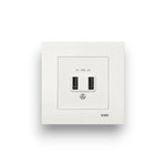 Viko Karre/Meridian Beyaz USB Priz 5V-2A – çerçeveyle takılı görünüm